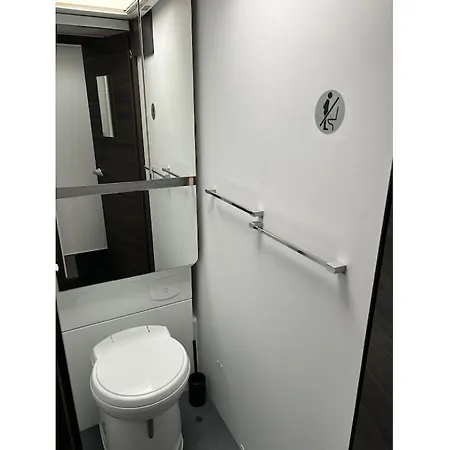 Trailer In 03058 With Swimming Pool Apartment *