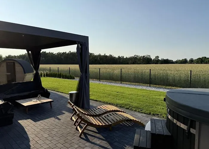 Apartamento Trailer In 03058 With Swimming Pool