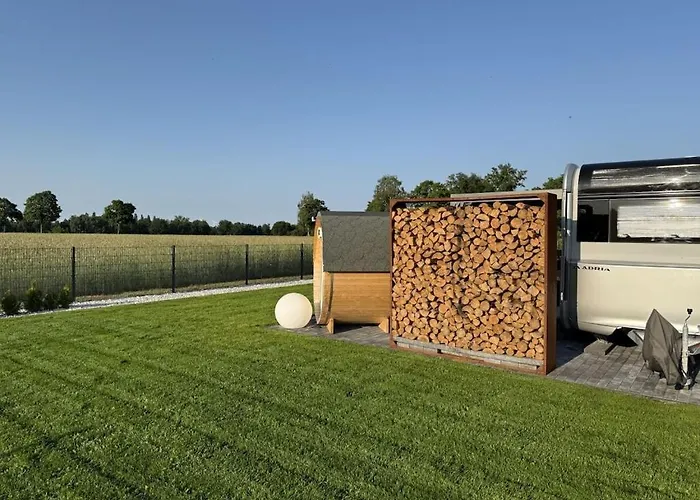 Trailer In 03058 With Swimming Pool * Haasow (Neuhausen/Spree)