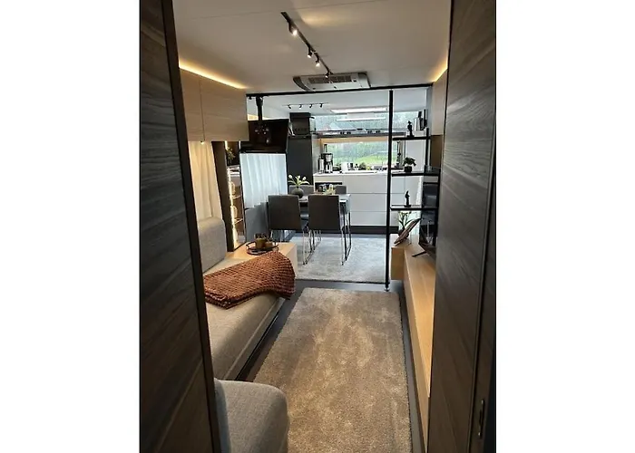 Trailer In 03058 With Swimming Pool *